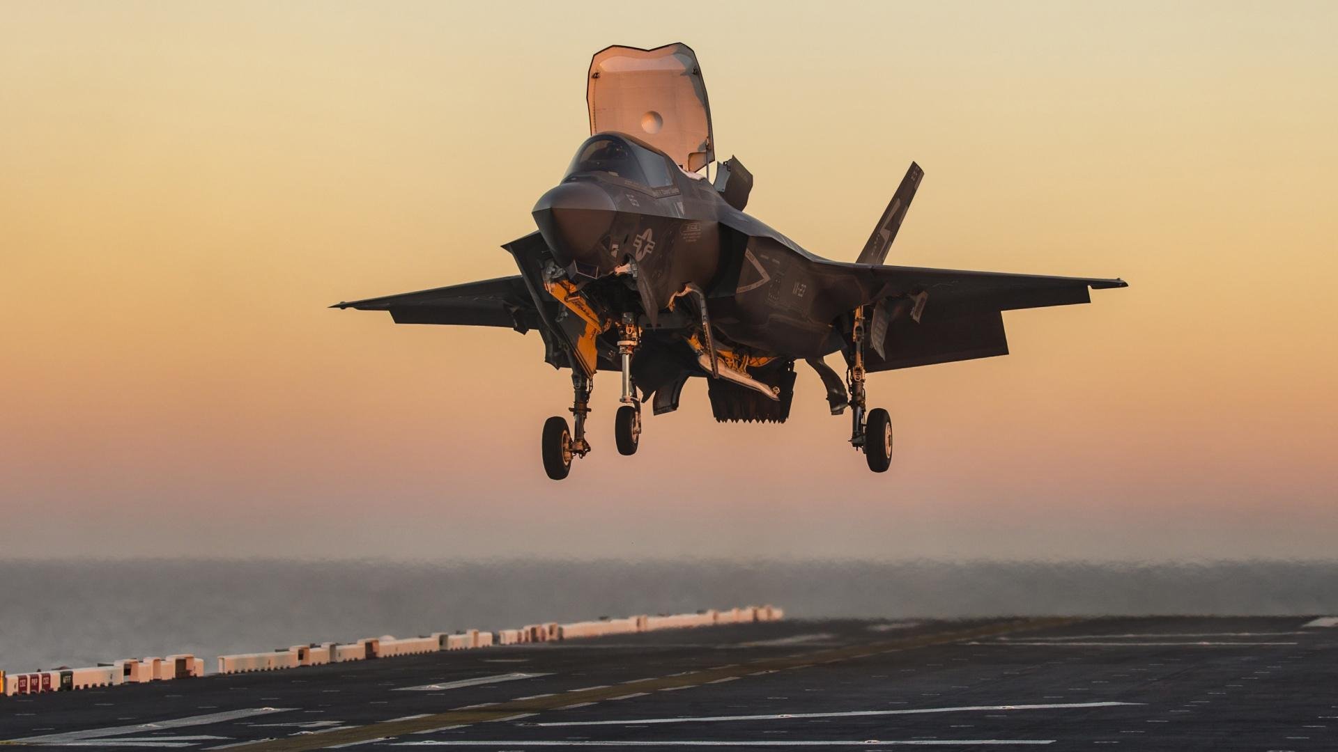 替补深度决定胜负，切尔西阵容厚度领先，切尔西阵容主力