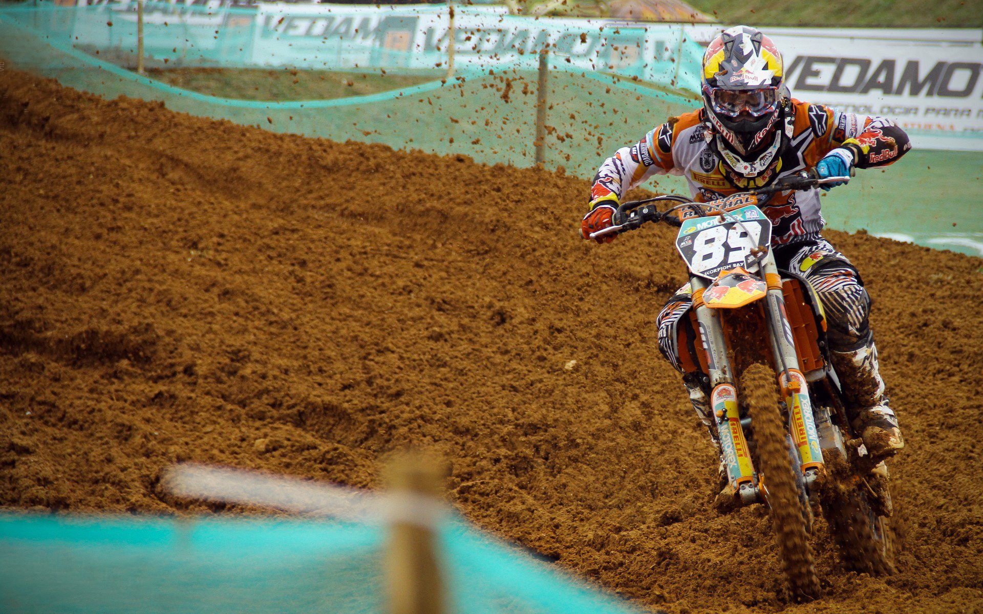 快船新人拍摄官方采访首秀表现自然大方，快船新星